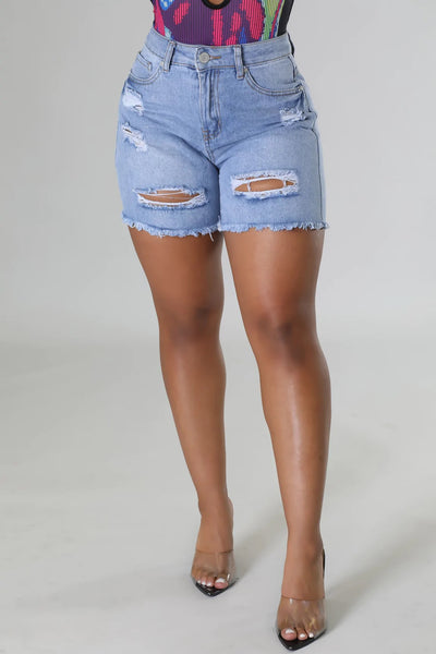 FRAYED HEM DENIM SHORTS(LIGHT WASH)
